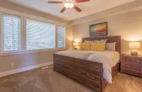 Modern Victor Town Home with Hot Tub and AC - Wi-Fi