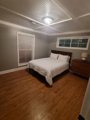 The Bleu- Furnished Home Near Mvsu for Work Crews/Extended Stays - Wi-Fi