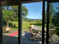 Beachfront Paradise in North Fork - Homestays