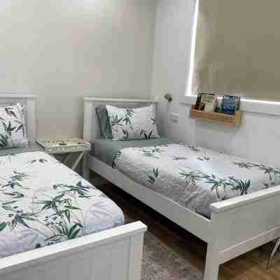 New cosy guesthouse in Parramatta with parkingNear transport/uni/stadium/museum Rooms