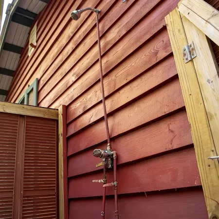 Honeymoon Loft Cabin - Soaking Tub & Fireplace - Walk to Mentone
