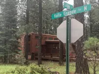 Happy Trails:  Modern Cabin in the Woods, One Level Home, Easy Access - Bintang 2