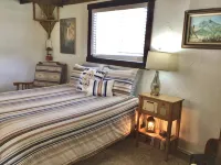 “WYNOT BUNKHOUSE”, Western class in a quaint backyard retreat - 3つ星