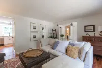 Luxurious, Meticulous, Charming, Beautifully appointed 3bedroom in State College - 4-نجوم