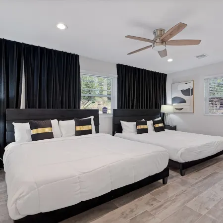 Catalina Foothills/ heated Pool/Guesthouse/sleeps 16