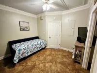 WATERFRONT Lake House w/ King Beds, close to Casinos - 4-Star