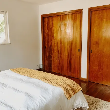Cozy stay within one mile of downtown Delaware’s shops, restaurants and pubs.