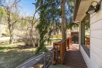 ⁑Forest Haven⁑Secluded & Scenic⁑Close to town⁑ - 3-Star