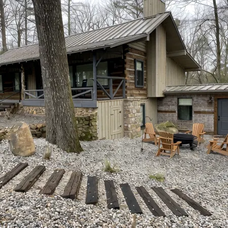 Modern cabin on beautiful Lake Greeson 45 minutes from Hot Springs!