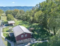 Comfy Creekside Getaway in Eagle Rock, VA on Craig Creek, near the James River - Wifi