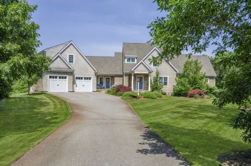 NEW!! Cape Cod Estate with Access to Private Sandy Beach and Dock! - 4-Star