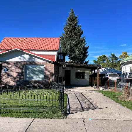 Enjoy your stay in Bozeman with this home in easy walking distance to downtown.
