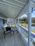 Relaxing Lake House - Enjoy the Sun and Fun!!! - 3-Star