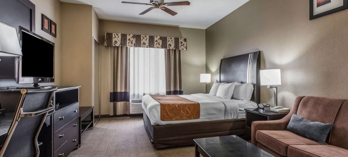 Comfort Suites Bakersfield Hotels in Kern County