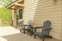 Large, Luxury Condo in Gated Community with Mountain & Golf Course View - Pool