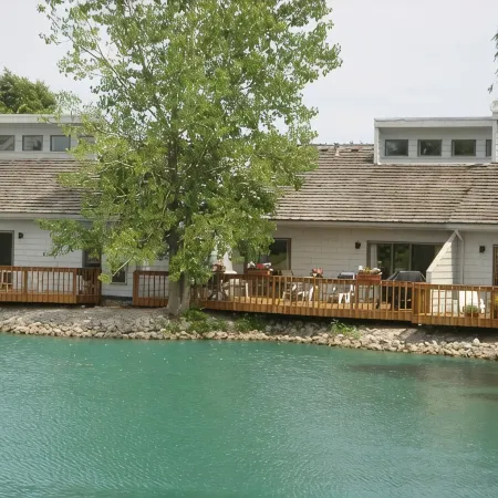 Peaceful 2Br, Condo on Pond - Overlooks 9th Hole at Sawmill Creek Golf Resort