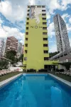Now Benidorm - pantai