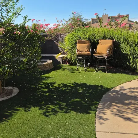 Cozy Guest Suite with Private Backyard