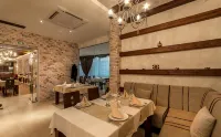 Grand Royale Apartment Complex & Spa - breakfast