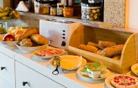 Villa Maria Caetana - breakfast