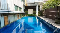 Hotel Nyland Pasteur Bandung - Pools