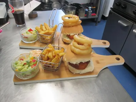 Wentworth Arms Отели в г. Скагглторп