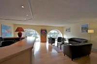 Hotel le Bourbon Pau Centre Hotels in Gan