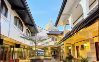 Solano Hotel & Resort at Casa Ysabel Hotels near Artwork