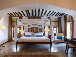 Kisiwa House