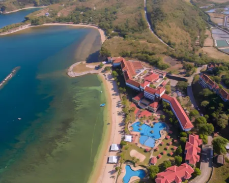 Canyon Cove Hotel and Spa Hotels in Batangas Province