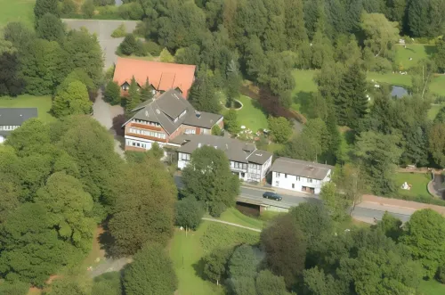 Akzent Hotel Zur Wasserburg - Hotel Garni Bed & Breakfast Hotels in Wildeshausen