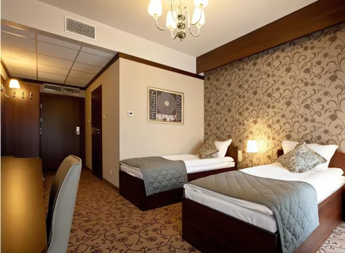 Hotel-Restauracja Platan
