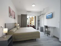 Hostal Anna Benidorm Hotels near Parroquia de San Jaime y Santa Ana
