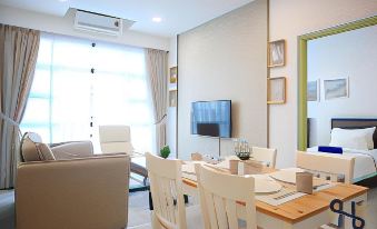 Homesuite' Home at Jesselton Quay