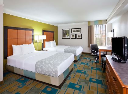 La Quinta Inn & Suites by Wyndham Houston Stafford Sugarland