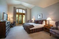 The Inn at Solitude Hotel dekat Millcreek Canyon Winter Gate