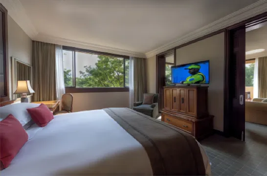 太陽城瀑布度假村酒店