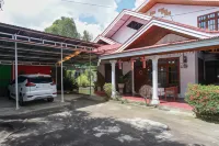 Pas Residence Hotels near Water Park Griya Paniki Indah Manado