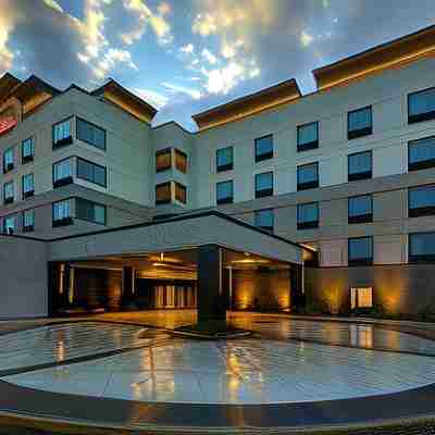 Hampton Inn & Suites Spokane Downtown South Hotel Exterior