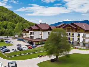 Crystal Hotel & Spa