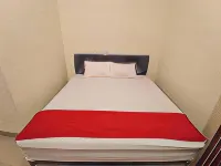RedDoorz Syariah Near Sentani City Square Hoteles cerca de PANGKALAN SOSIAL
