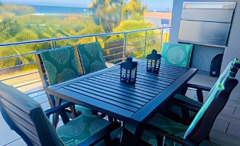Sea Whisper Guest House & Self Catering