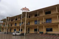 Sunrise Hotel Kalam