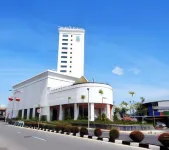 MAHKOTA HOTEL SINGKAWANG Hotel di 