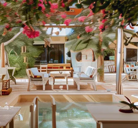 LunArena Barefoot Hotel