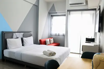 Minimalist and Posh Studio Parkland Avenue Apartment by Travelio Hotels in Serpong