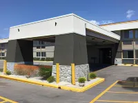 Super 8 by Wyndham South Holland - 2-Star