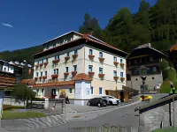 Hotel Kirchenwirt Hotels in Гемайнде Бад Клайнкирххайм