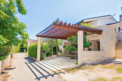 Apartments Malcic