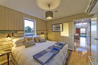 Coastal Pods Wynyard Hotels in Wynyard